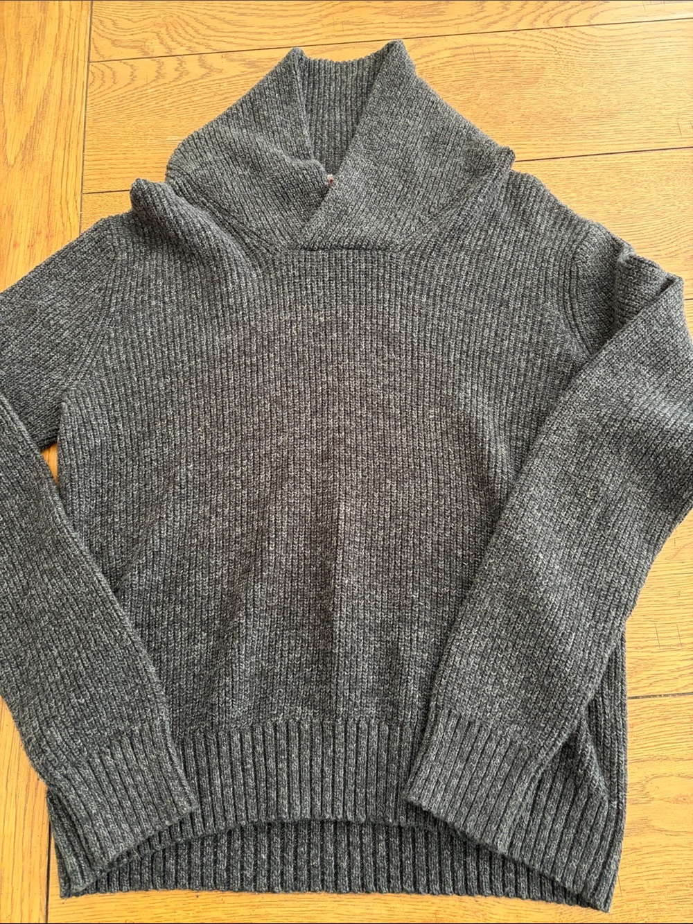 American Eagle Outfitters Charcoal Gray Ribbed Pullover Sweater